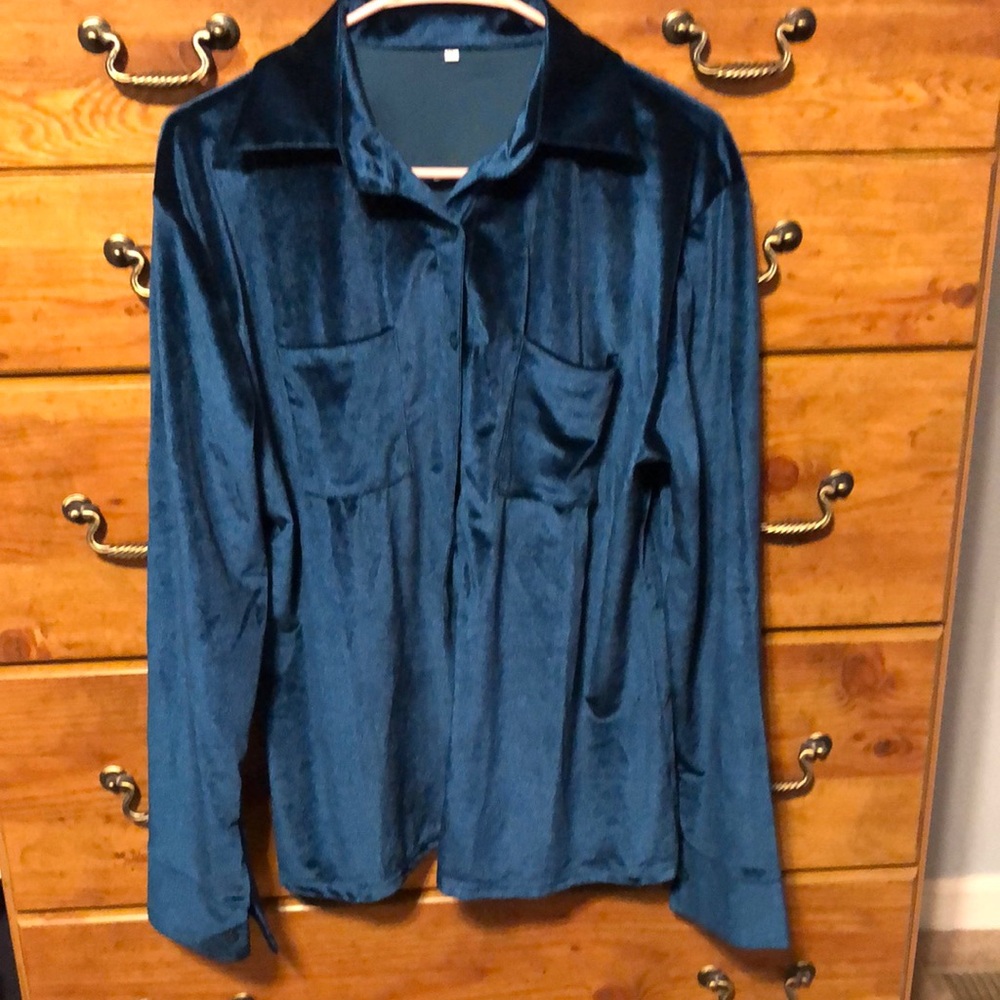 Women’s Blue Green Velvet Velour Button Down Top new